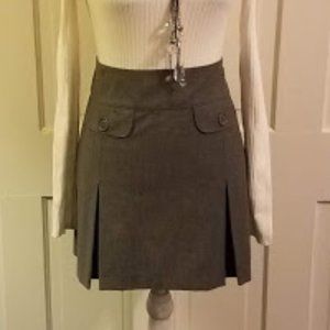 Old Navy Pleated Skirt Gray, Size 8